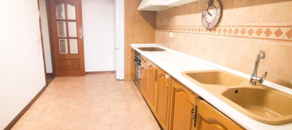 3 bedrooms Apartment in Zaragoza, Spain No. 61534 76