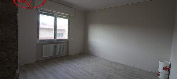 4 rooms Apartment in Terranuova Bracciolini, Italy No. 229395 10