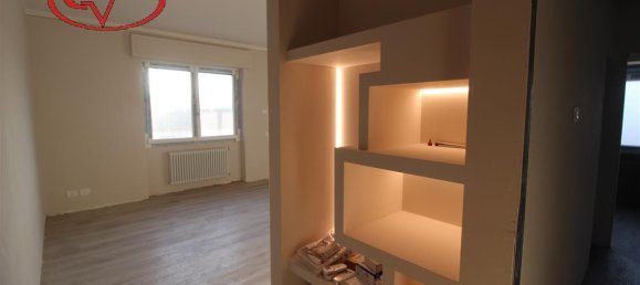 4 rooms Apartment in Terranuova Bracciolini, Italy No. 229395 4