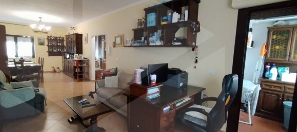 4 rooms Apartment in Rome, Italy No. 25351 2