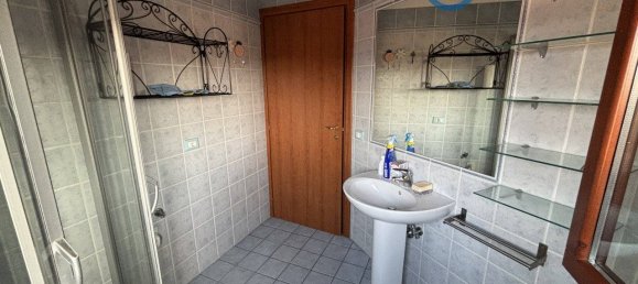 2 bedrooms Apartment in Rovigo, Italy No. 163498 11