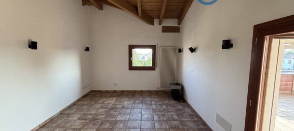 2 bedrooms Apartment in Rovigo, Italy No. 163498 6