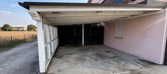 2 bedrooms Apartment in Rovigo, Italy No. 163498 12