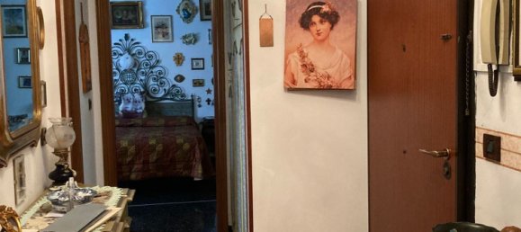 4 rooms Apartment in Genoa, Italy No. 166948 2