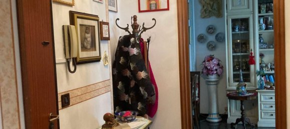 4 rooms Apartment in Genoa, Italy No. 166948 13