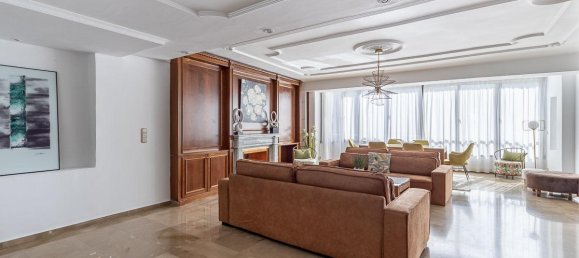 3 bedrooms Apartment in Granada, Spain No. 173174 2