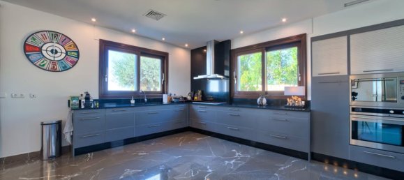 6 bedrooms Villa in Malaga, Spain No. 35149 31