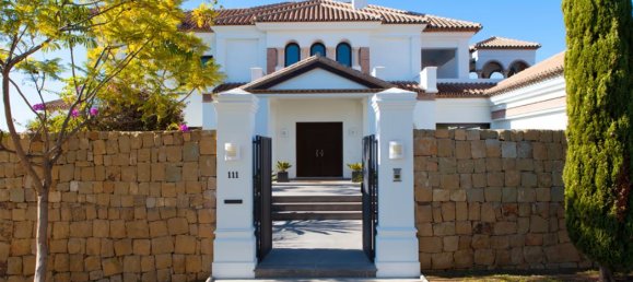 6 bedrooms Villa in Malaga, Spain No. 35149 23