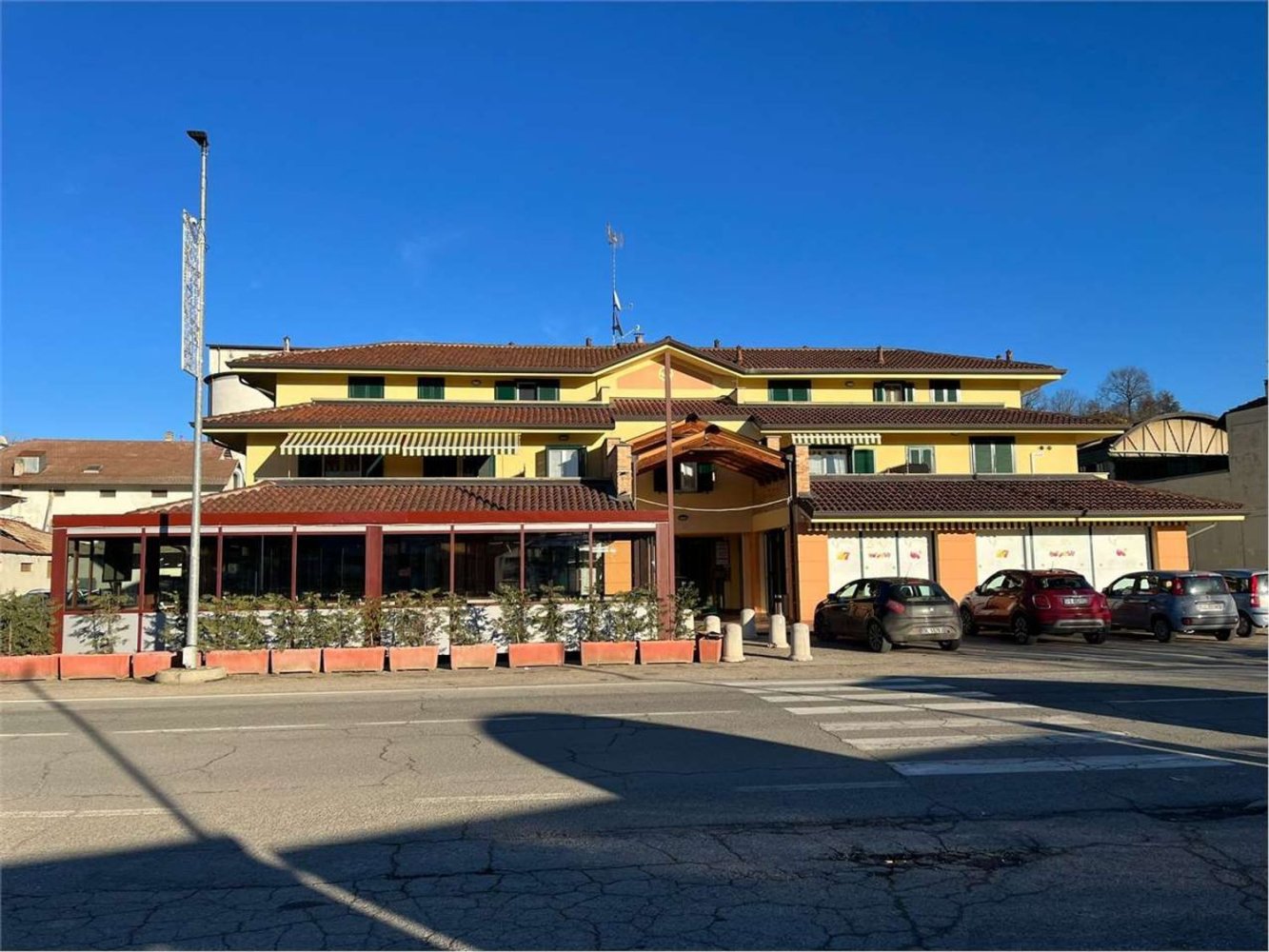 Gewerbliche Immobilie in Castelnuovo Don Bosco, Italy 230m², Nr. 119743