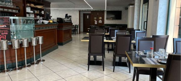 Gewerbliche Immobilie in Castelnuovo Don Bosco, Italy 230m², Nr. 119743 6