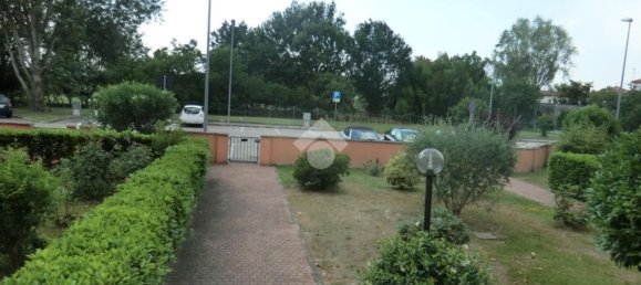 3 bedrooms Apartment in Ferrara, Italy No. 331738 6