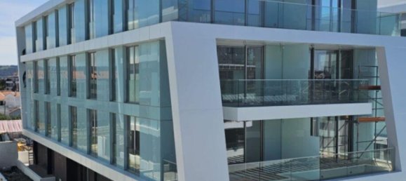 Квартира с 2 спальнями в Сан Мартинью ду Порту, Португалия № 127567 19