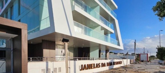 Квартира с 2 спальнями в Сан Мартинью ду Порту, Португалия № 127567 21