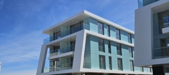 Квартира с 2 спальнями в Сан Мартинью ду Порту, Португалия № 127567 17