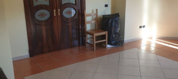 5-Zimmer Wohnung in Giugliano in Campania, Italy, Nr. 255394 14