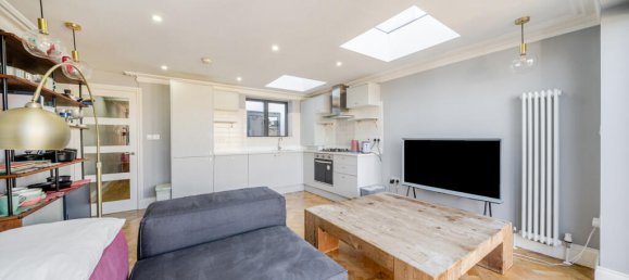 2 bedrooms Apartment in London, United Kingdom No. 7680 9