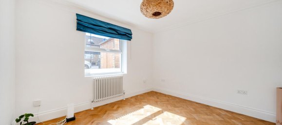 2 bedrooms Apartment in London, United Kingdom No. 7680 13