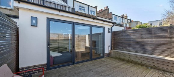 2 bedrooms Apartment in London, United Kingdom No. 7680 12