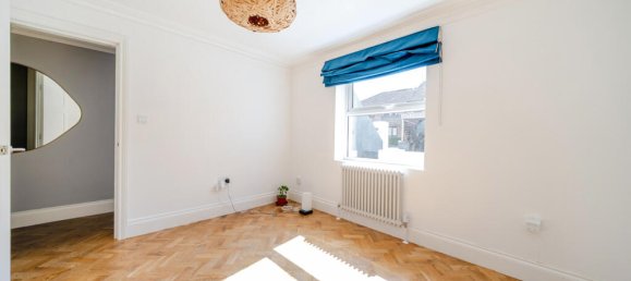 2 bedrooms Apartment in London, United Kingdom No. 7680 8