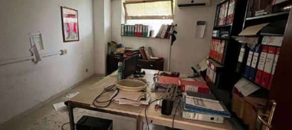 Oficina en Monterotondo, Italy 150 m² No. 96956 8