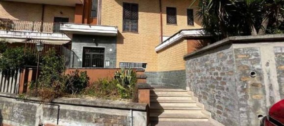 Oficina en Monterotondo, Italy 150 m² No. 96956 3