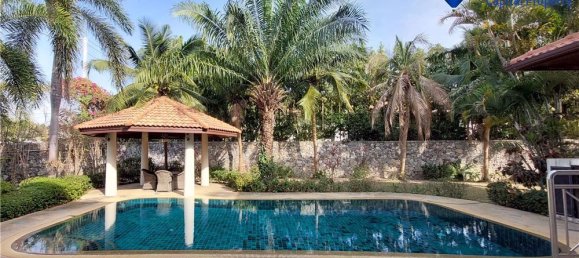 4 bedrooms Cafe / restaurant in Pattaya, Thailand No. 5117 11