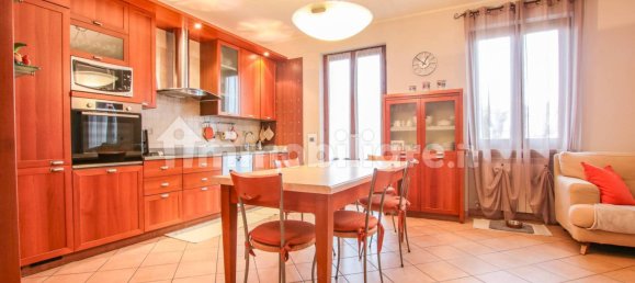 3 bedrooms Apartment in Sant'Ambrogio di Valpolicella, Italy No. 159918 9