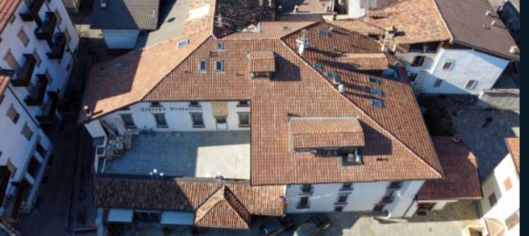1708m² Commercial property in Borno, Italy No. 274374 7