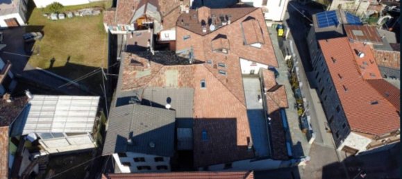 1708m² Commercial property in Borno, Italy No. 274374 5