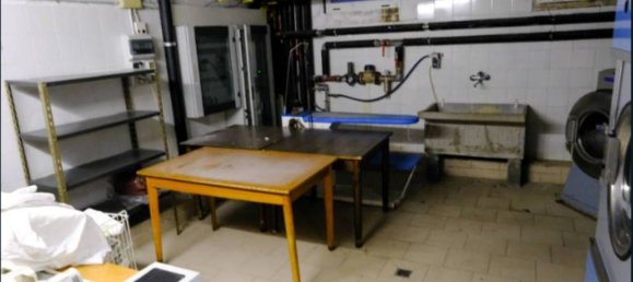 1708m² Commercial property in Borno, Italy No. 274374 15