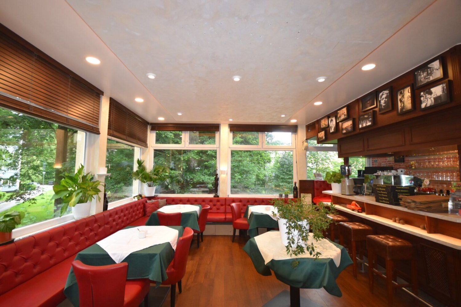 133m² Commercial property in Salzburg, Austria No. 127493