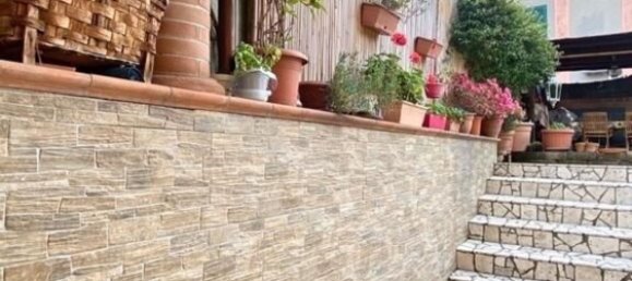 7 rooms House in Massa, Italy No. 215055 3