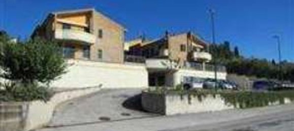 Квартира с 4 комнатами в Реканати, Италия № 307199 8