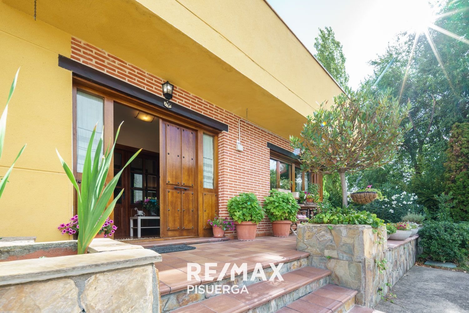 Casa de 4 dormitorios en Boecillo, Spain No. 214283