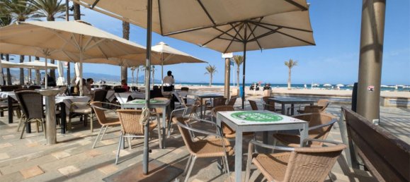 200m² Commercial property in Alicante, Spain No. 136571 3