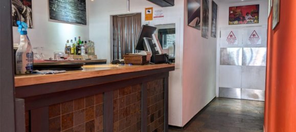 200m² Commercial property in Alicante, Spain No. 136571 11