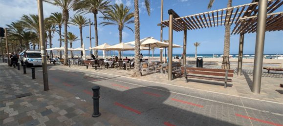 200m² Commercial property in Alicante, Spain No. 136571 2