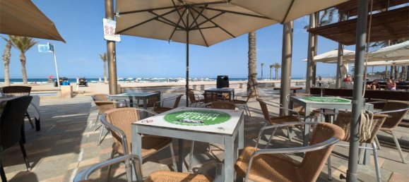 200m² Commercial property in Alicante, Spain No. 136571 4