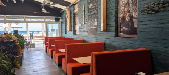 200m² Commercial property in Alicante, Spain No. 136571 12