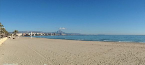 200m² Commercial property in Alicante, Spain No. 136571 5