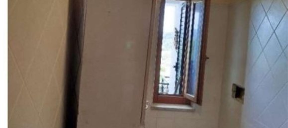 5 rooms Apartment in Pratola Serra, Italy No. 276060 21