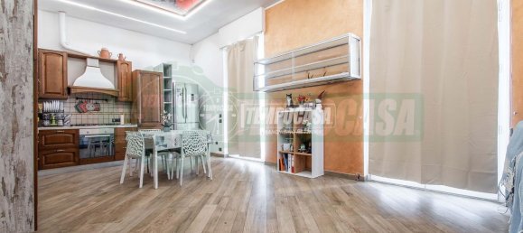 Квартира с 4 комнатами в Кастильоне Олона, Италия № 156162 4