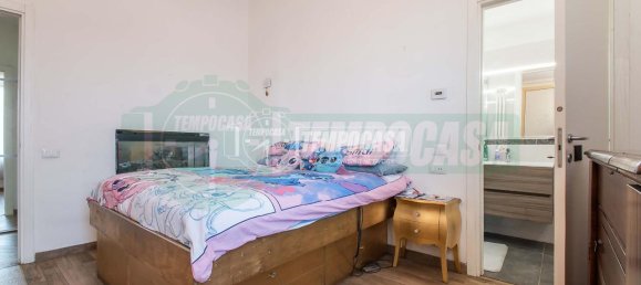 Квартира с 4 комнатами в Кастильоне Олона, Италия № 156162 9