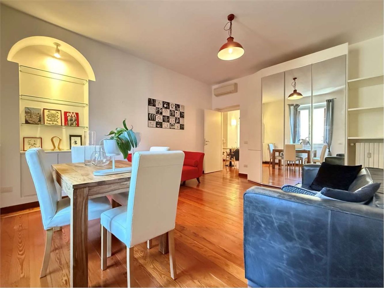 2 bedrooms Apartment in Milan, Italy No. 364195