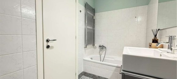 2 bedrooms Apartment in Milan, Italy No. 364195 29