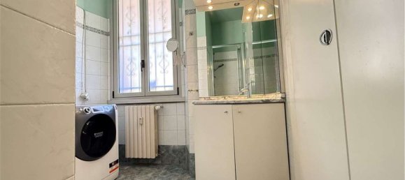 2 bedrooms Apartment in Milan, Italy No. 364195 21