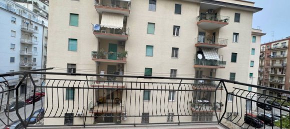 Apartamento de 4 habitaciónes en Foggia, Italy No. 26124 13