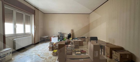 Apartamento de 4 habitaciónes en Foggia, Italy No. 26124 6