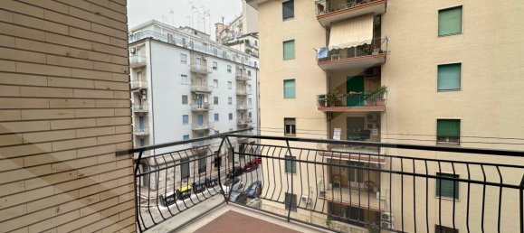 Apartamento de 4 habitaciónes en Foggia, Italy No. 26124 11