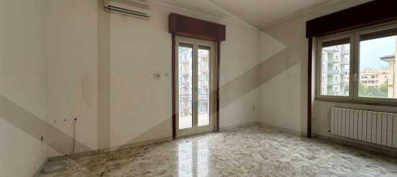 Apartamento de 4 habitaciónes en Foggia, Italy No. 26124 21